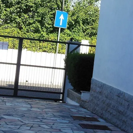Estoril Villa *